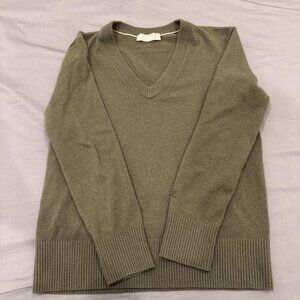 Everlane Green V-Neck Cashmere Sweater